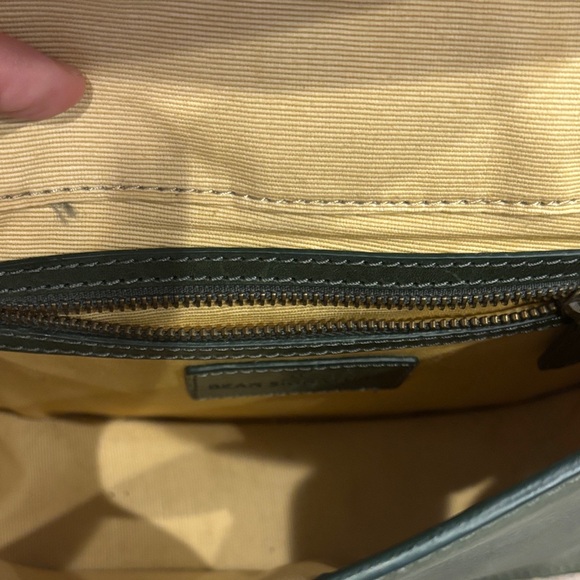 Green Leather LL Bean Signature Crossbody Purse - Picture 4 of 6